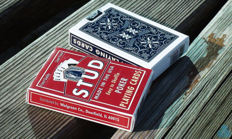 Stud • Buy playing cards & magic props