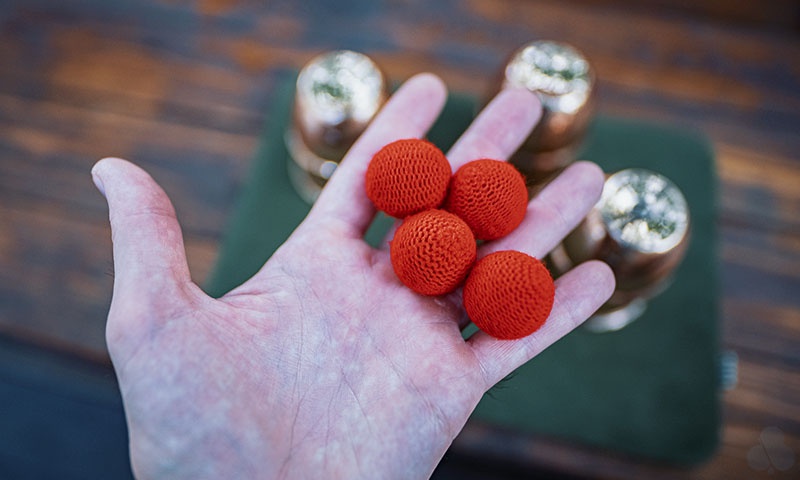 Cups & Balls