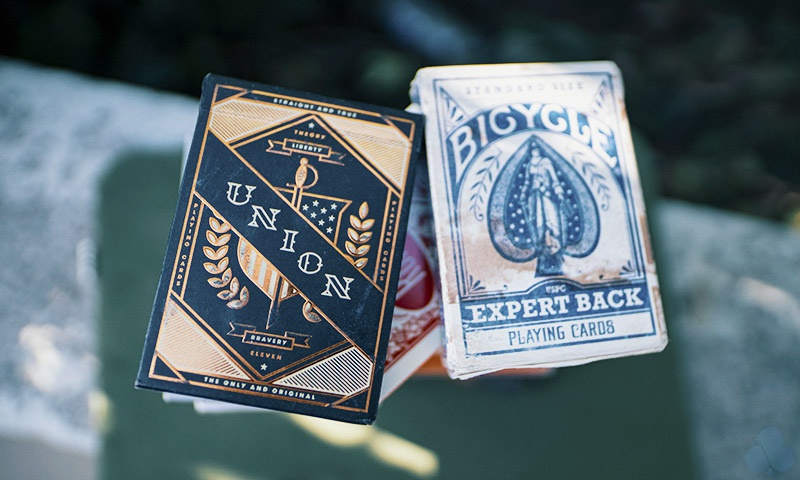 Розпродаж Cтарих Карт