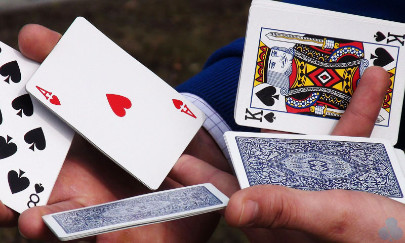 Arrco (Ohio) • Buy playing cards & magic props
